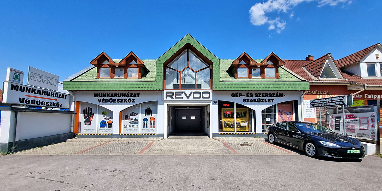 A Revoo Kft. Szaküzlete